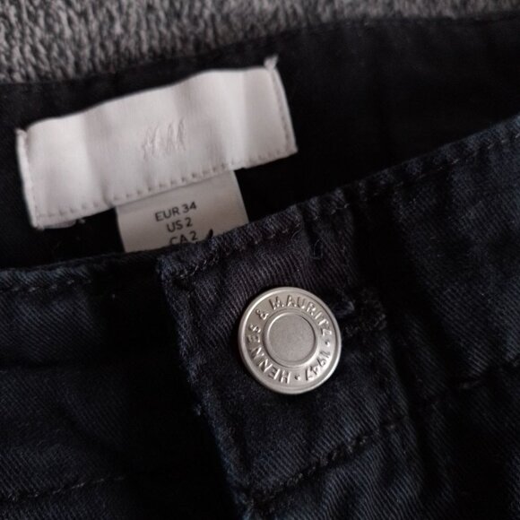 ✨ H&M Black Cargo Pants ✨ - Picture 5 of 9